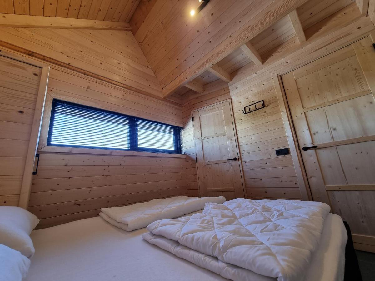 Chalet met Sauna en Airconditioning Sint-Annaland Buitenkant foto