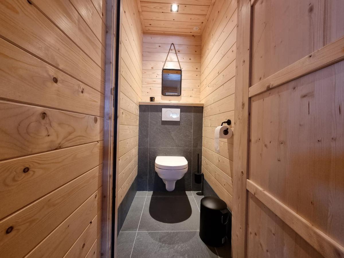 Chalet met Sauna en Airconditioning Sint-Annaland Buitenkant foto